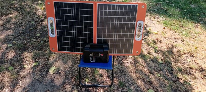 Statie de curent plus panou solar